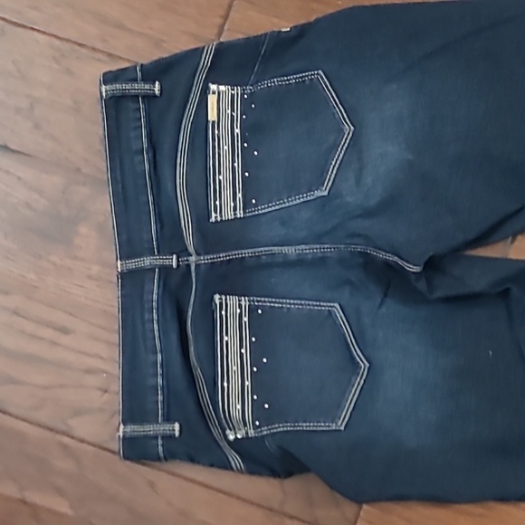 Chico's Dark Blue Crop Jeans with Embellishments size 0.5 (6) - Picture 3 of 10